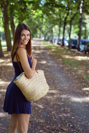 Mode: La paille fait son grand retour